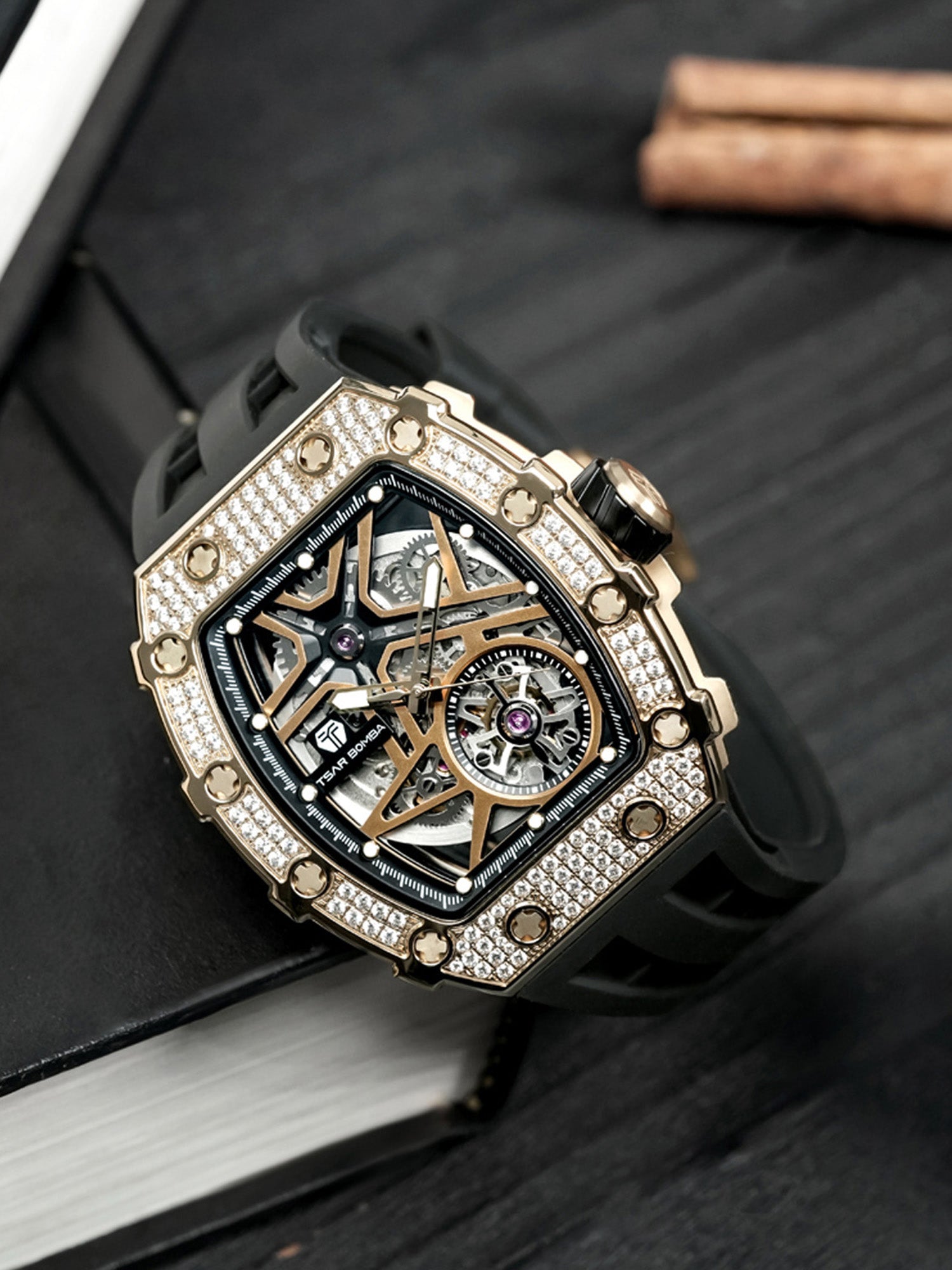 Automatic 21 Jewels Diamond Like CZ Men's Watch - TB8209D-04